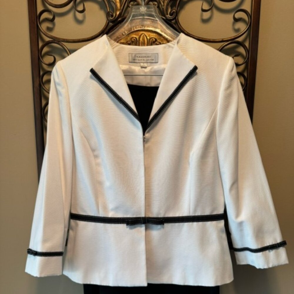 Tahari Arthur S. Levine Brand New w/Tags Two Piece Black & White Bow Suit